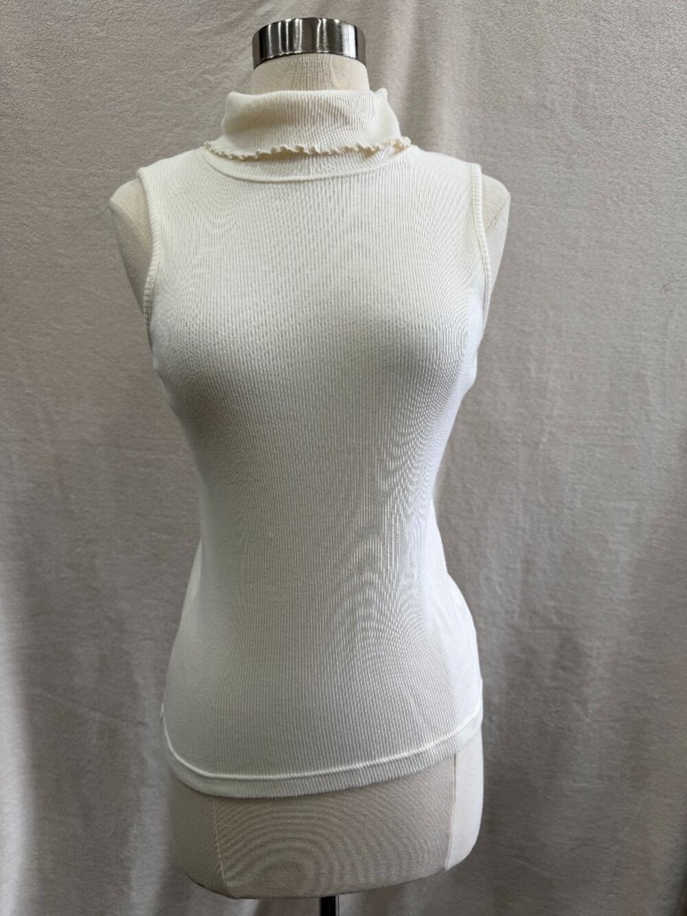 Christopher & Banks White Ribbed Sleeveless Turtleneck Top Size S